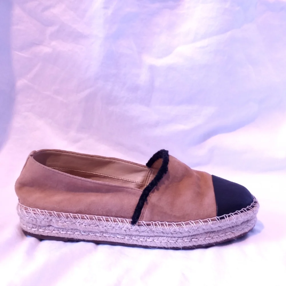 NWOB - SCHUTZ Oakes Suede & Leather Flatforms